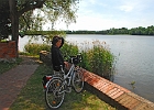 Auf dem Gelände des Dobbertiner Klosters am gleichnamigen See : Fahrrad, Tove, See